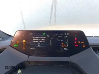 2024 Toyota Prius LE z VIN JTDACAAU8R3046786, wystawiony jako IAAI lot #42249270 z przebiegiem 7862 mil mil oraz . Historia ofert i sprzedaży dostępna na DreamBid. Obrazek 7.