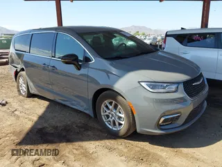 2025 Chrysler Pacifica Select with VIN 2C4RC1BG2SR543678, listed as a IAAI auction lot 42609749 with 19,339 mi miles and . Bid and sale history available at DreamBid. Image 1.