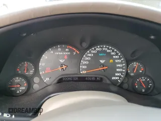 2004 Chevrolet Corvette z VIN 1G1YY32G345116088, wystawiony jako Copart lot #59514295 z przebiegiem 40 695 mil mil oraz Szkoda całkowita • Salvage title. Historia ofert i sprzedaży dostępna na DreamBid. Obrazek 9.