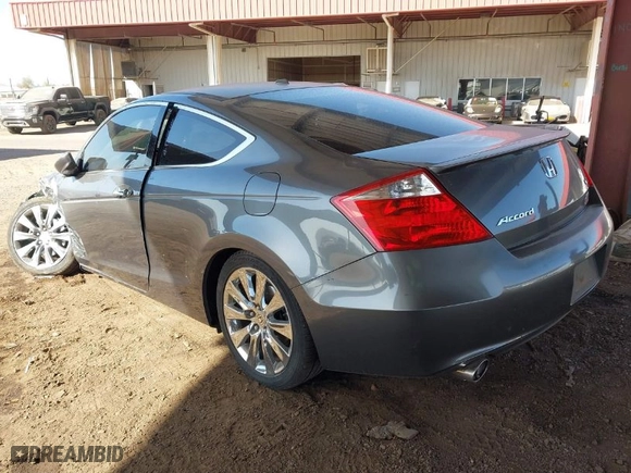 2009 Honda Accord Cpe EX-L with VIN 1HGCS22889A012587, listed as a IAAI auction lot 41641266 with 185,409 mi miles. Bid and sale history available at carsss.com. Image 3.