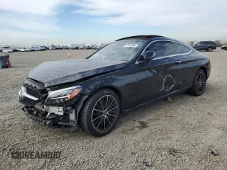 2019 Mercedes-Benz C 300 z VIN WDDWJ8DB4KF924058, wystawiony jako Copart lot #47143495 z przebiegiem 55 268 mil mil oraz Szkoda całkowita • Salvage title. Historia ofert i sprzedaży dostępna na DreamBid. Obrazek 1.