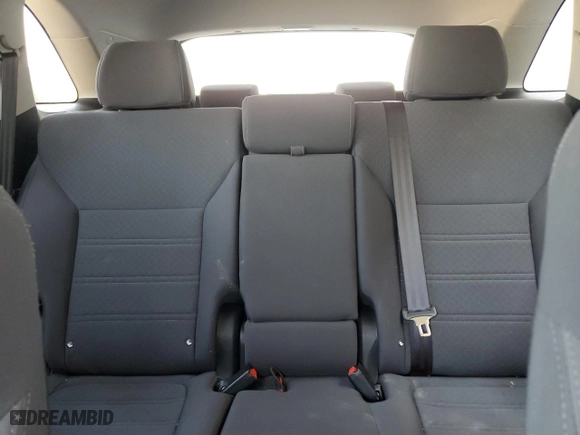 2016 Kia Sorento LX with VIN 5XYPGDA33GG027126, listed as a Copart auction lot 51495825 with 142,504 mi miles and Clean Title. Bid and sale history available at carsss.com. Image 10.