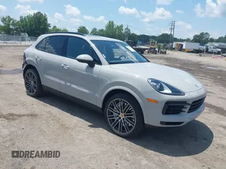 2022 Porsche Cayenne z VIN WP1AA2AY2NDA05622, wystawiony jako IAAI lot #42684024 z przebiegiem 41 715 mil mil oraz . Historia ofert i sprzedaży dostępna na DreamBid. Obrazek 1.