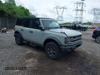 2023 Ford Bronco with VIN 1FMEE5BP2PLB15668, listed as a IAAI auction lot 42342195 with 46,060 mi miles and . Bid and sale history available at DreamBid. Image 1.