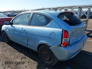 2007 Hyundai Accent SE with VIN KMHCN36CX7U031496, listed as a IAAI auction lot 41811183 with 201,740 mi miles. Bid and sale history available at carsss.com. Image 3.
