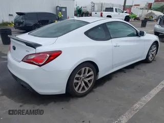 2013 Hyundai Genesis Coupe R-Spec z VIN KMHHT6KD1DU112684, wystawiony jako IAAI lot #41862231 z przebiegiem 160 698 mil mil oraz . Historia ofert i sprzedaży dostępna na DreamBid. Obrazek 4.