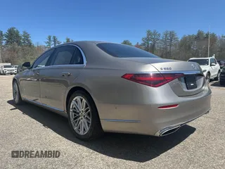 2021 Mercedes-Benz S 580 with VIN W1K6G7GB5MA038965, listed as a IAAI auction lot 42168395 with 90,055 mi miles and . Bid and sale history available at carsss.com. Image 3.