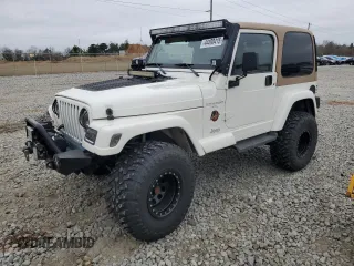 1998 Jeep Wrangler Sahara z VIN 1J4FY49S2WP710834, wystawiony jako Copart lot #44490415 z przebiegiem 167 984 mil mil oraz Szkoda całkowita • Salvage title. Historia ofert i sprzedaży dostępna na DreamBid. Obrazek 1.