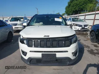 2018 Jeep Compass Latitude with VIN 3C4NJCBB3JT407981, listed as a IAAI auction lot 41998122 with 82,220 mi miles and . Bid and sale history available at DreamBid. Image 12.