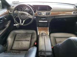 2015 Mercedes-Benz E 350 Luxury with VIN WDDHF8JB8FB118235, listed as a Copart auction lot 46370734 with Not Provided miles and Salvage Title. Bid and sale history available at DreamBid. Image 8.