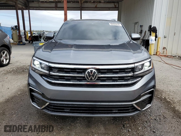 2020 Volkswagen Atlas SEL R-Line with VIN 1V2RE2CA6LC218759, listed as a Copart auction lot 88995435 with 61,609 mi miles and Salvage title. Bid and sale history available at DreamBid. Image 5.