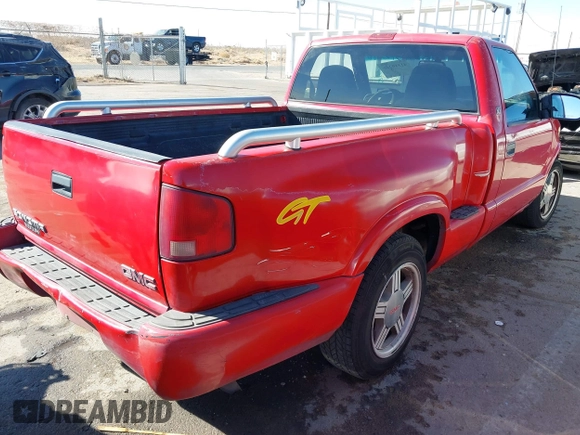2000 GMC Sonoma SLS w/1SE Pkg with VIN 1GTCS1450Y8258079, listed as a IAAI auction lot 41510246 with 229,220 mi miles. Bid and sale history available at carsss.com. Image 4.