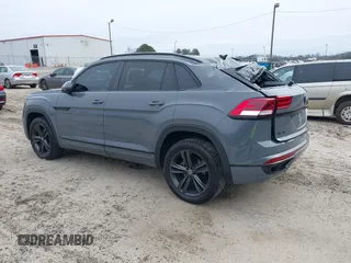 2021 Volkswagen Atlas SE with VIN 1V2PE2CAXMC231037, listed as a IAAI auction lot 41380581 with 40,889 mi miles and . Bid and sale history available at DreamBid. Image 3.