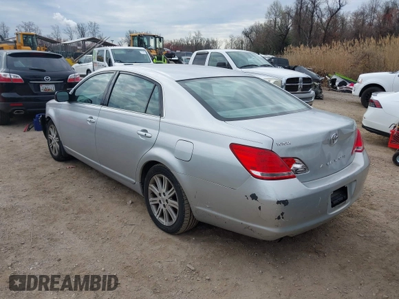 2007 Toyota Avalon XL with VIN 4T1BK36B57U174223, listed as a IAAI auction lot 41910541 with 220,304 mi miles. Bid and sale history available at carsss.com. Image 3.