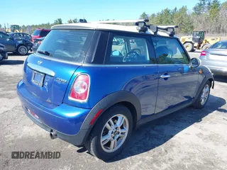 2012 MINI Hardtop with VIN WMWSU3C52CT542030, listed as a IAAI auction lot 41984428 with 123,953 mi miles and . Bid and sale history available at DreamBid. Image 4.