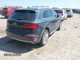 2018 Audi Q5 Premium Plus z VIN WA1BNAFY8J2105219, wystawiony jako IAAI lot #41991915 z przebiegiem 80 732 mil mil oraz . Historia ofert i sprzedaży dostępna na DreamBid. Obrazek 4.