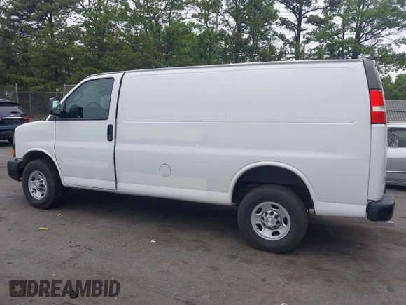 2022 Chevrolet Express Cargo z VIN 1GCWGAF72N1142965, wystawiony jako IAAI lot #42463029 z przebiegiem 49 782 mil mil oraz . Historia ofert i sprzedaży dostępna na DreamBid. Obrazek 14.