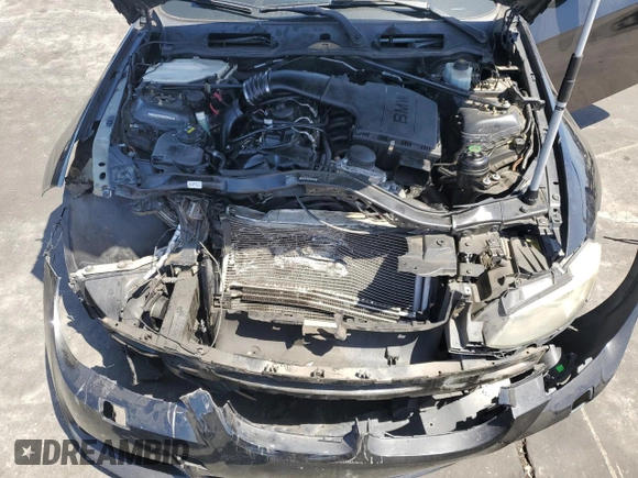 2011 BMW 3 Series 335i с VIN WBAKG7C5XBE598010, выставлен на аукционе Copart как лот 58190265 с пробегом 141 033 миль миль и Списание • Salvage title. История ставок и продаж доступна на DreamBid. Изображение 11.