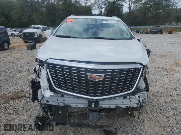 2022 Cadillac XT5 FWD Premium Luxury z VIN 1GYKNCRS5NZ174787, wystawiony jako Copart lot #47541075 z przebiegiem 31 357 mil mil oraz Szkoda całkowita • Salvage title. Historia ofert i sprzedaży dostępna na DreamBid. Obrazek 5.