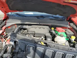 2020 Jeep Renegade Trailhawk with VIN ZACNJBC19LPL45977, listed as a Copart auction lot 50263085 with 104,709 mi miles and Non repairable. Bid and sale history available at DreamBid. Image 13.