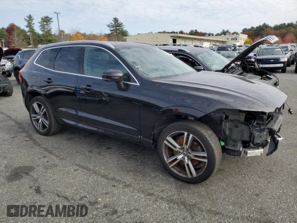 2021 Volvo XC60 Momentum with VIN YV4A22RK7M1721444, listed as a Copart auction lot 77663314 with 0 mi miles and Salvage Title. Bid and sale history available at carsss.com. Image 4.