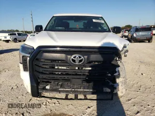 2022 Toyota Tundra 2WD SR with VIN 5TFKB5AB7NX010541, listed as a Copart auction lot 73222094 with 44,079 mi miles and Salvage Title. Bid and sale history available at carsss.com. Image 5.