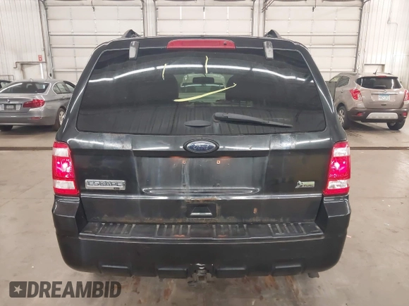 2011 Ford Escape XLT с VIN 1FMCU9DG9BKB14059, выставлен на аукционе IAAI как лот 42175947 с пробегом 113 901 миль миль и . История ставок и продаж доступна на DreamBid. Изображение 17.