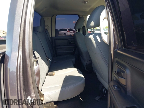 2016 Ram 1500 Express z VIN 1C6RR6FT4GS292808, wystawiony jako IAAI lot #42237529 z przebiegiem 109 581 mil mil oraz . Historia ofert i sprzedaży dostępna na DreamBid. Obrazek 8.