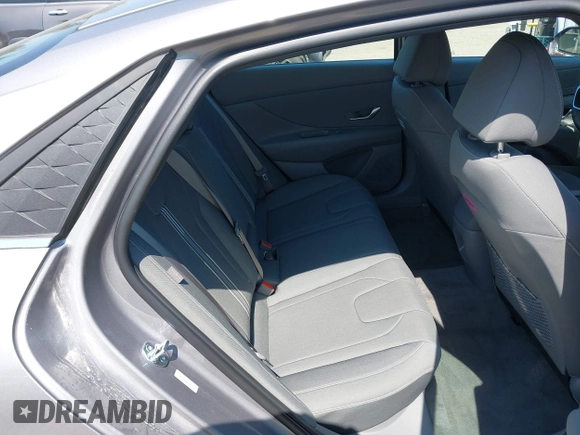 2025 Hyundai Elantra SEL Convenience with VIN KMHLS4DG0SU985915, listed as a IAAI auction lot 42111123 with 680 mi miles and . Bid and sale history available at DreamBid. Image 8.