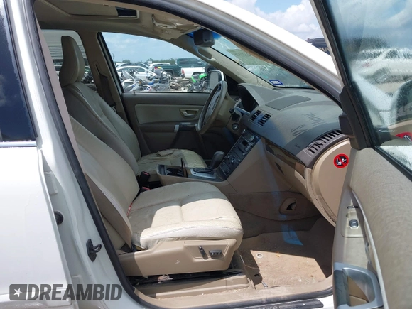 2011 Volvo XC90 I6 with VIN YV4952CY0B1591771, listed as a IAAI auction lot 42521178 with 156,159 mi miles and . Bid and sale history available at DreamBid. Image 5.