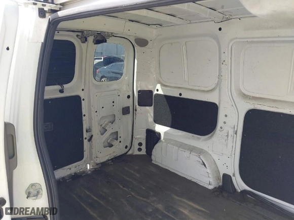 2015 Chevrolet City Express Cargo Van LT with VIN 3N63M0ZN4FK723476, listed as a IAAI auction lot 41786705 with 133,998 mi miles. Bid and sale history available at carsss.com. Image 8.
