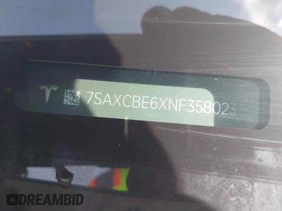 2022 Tesla Model X Plaid z VIN 7SAXCBE6XNF358023, wystawiony jako IAAI lot #41683857 z przebiegiem 42 821 mil mil oraz . Historia ofert i sprzedaży dostępna na DreamBid. Obrazek 9.