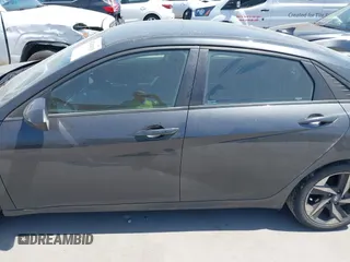 2023 Hyundai Elantra SEL z VIN 5NPLS4AG7PH111202, wystawiony jako IAAI lot #42014119 z przebiegiem 77 356 mil mil oraz . Historia ofert i sprzedaży dostępna na DreamBid. Obrazek 14.