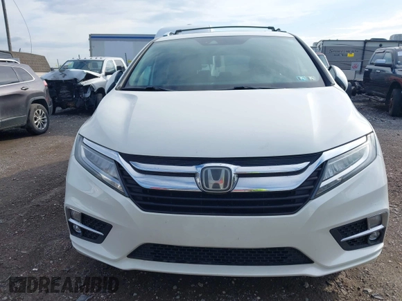 2018 Honda Odyssey Elite with VIN 5FNRL6H98JB045078, listed as a IAAI auction lot 42184758 with 144,981 mi miles. Bid and sale history available at carsss.com. Image 6.