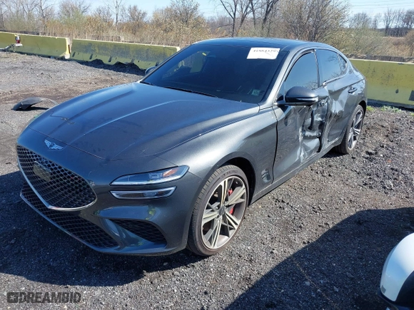 2025 Genesis G70 3.3T Sport Advanced with VIN KMTG54SE6SU149655, listed as a IAAI auction lot 41884329 with 3,287 mi miles. Bid and sale history available at carsss.com. Image 18.
