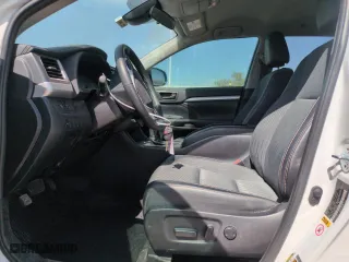 2019 Toyota Highlander LE with VIN 5TDBZRFH4KS730588, listed as a Copart auction lot 52164015 with 59,467 mi miles and Salvage Title. Bid and sale history available at carsss.com. Image 7.