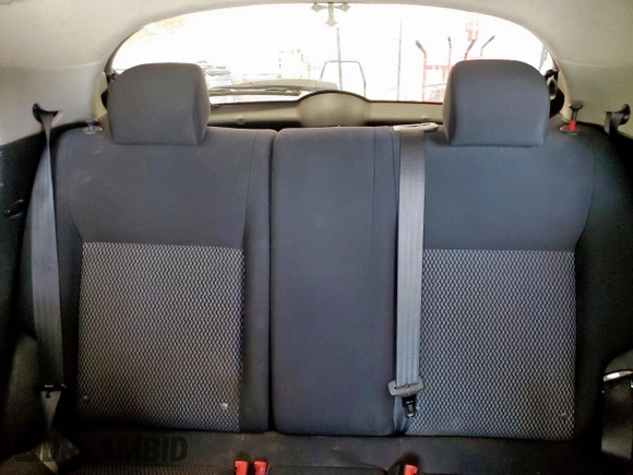 2015 Nissan Juke SV with VIN JN8AF5MV5FT552577, listed as a Copart auction lot 58601095 with 121,896 mi miles and Salvage title. Bid and sale history available at DreamBid. Image 10.