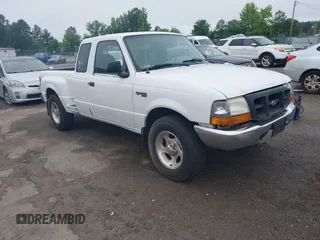 2000 Ford Ranger XL z VIN 1FTYR14V3YTA04770, wystawiony jako IAAI lot #42462057 z przebiegiem 237 579 mil mil oraz . Historia ofert i sprzedaży dostępna na DreamBid. Obrazek 1.