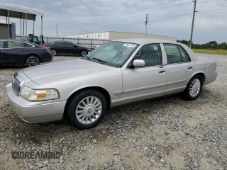 2008 Mercury Grand Marquis LS z VIN 2MEFM75V78X661791, wystawiony jako Copart lot #58512195 z przebiegiem 181 800 mil mil oraz Szkody całkowita. Historia ofert i sprzedaży dostępna na DreamBid. Obrazek 1.