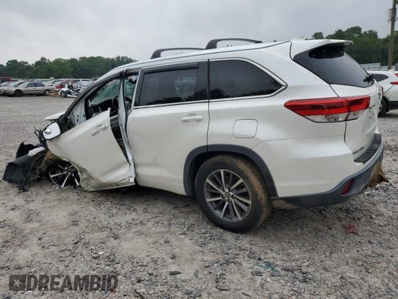 2018 Toyota Highlander SE z VIN 5TDKZRFH1JS543131, wystawiony jako Copart lot #59556625 z przebiegiem Nie podano mil oraz Szkoda całkowita • Salvage title. Historia ofert i sprzedaży dostępna na DreamBid. Obrazek 2.