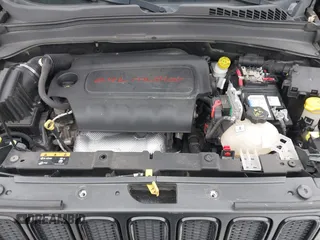 2016 Jeep Renegade Latitude with VIN ZACCJBBT7GPD59282, listed as a IAAI auction lot 41314758 with 137,369 mi miles. Bid and sale history available at carsss.com. Image 10.