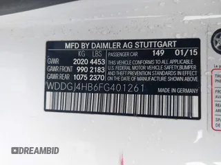 2015 Mercedes-Benz C-Class C 250 with VIN WDDGJ4HB6FG401261, listed as a IAAI auction lot 41483848 with 124,915 mi miles. Bid and sale history available at carsss.com. Image 9.