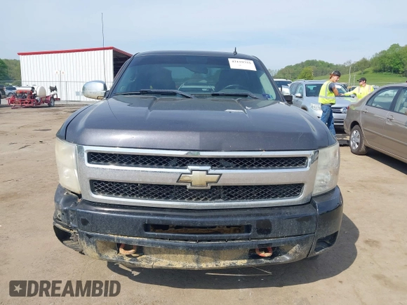 2011 Chevrolet Silverado 1500 LT with VIN 1GCRKSE34BZ103517, listed as a IAAI auction lot 42159755 with 283,117 mi miles and . Bid and sale history available at DreamBid. Image 12.