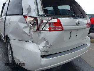 2005 Toyota Sienna XLE z VIN 5TDZA22C15S290471, wystawiony jako IAAI lot #42028879 z przebiegiem 298 992 mil mil oraz . Historia ofert i sprzedaży dostępna na DreamBid. Obrazek 17.