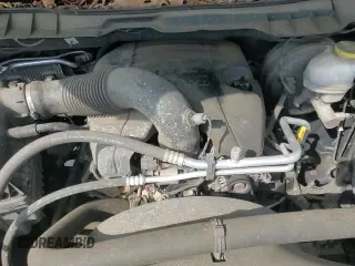 2018 Ram 1500 Tradesman z VIN 1C6RR7KT2JS222758, wystawiony jako Copart lot #68107115 z przebiegiem 106 055 mil mil oraz Szkoda całkowita • Salvage title. Historia ofert i sprzedaży dostępna na DreamBid. Obrazek 14.