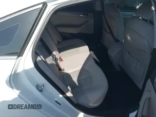 2016 Hyundai Sonata SE with VIN 5NPE24AF7GH304546, listed as a IAAI auction lot 42218425 with 153,619 mi miles and . Bid and sale history available at carsss.com. Image 8.