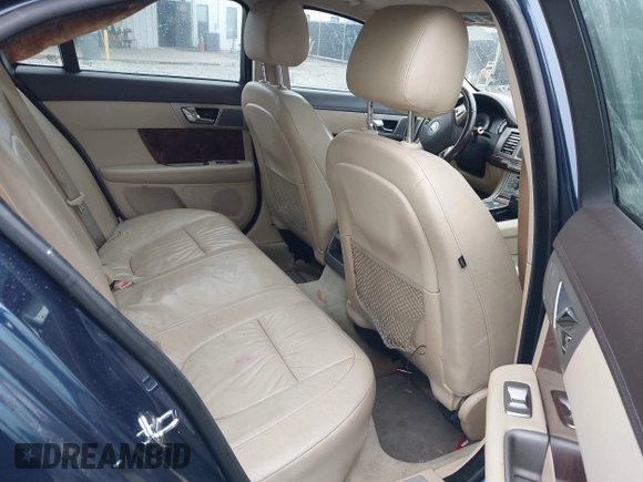 2009 Jaguar XF Luxury with VIN SAJWA05B99HR33753, listed as a IAAI auction lot 41310943 with Not Provided miles and . Bid and sale history available at DreamBid. Image 8.
