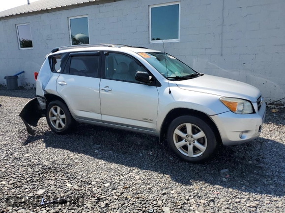 2008 Toyota RAV4 Limited with VIN JTMBK31V985051543, listed as a Copart auction lot 61755855 with 124,868 mi miles and Salvage title. Bid and sale history available at DreamBid. Image 4.