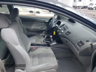 2008 Honda Civic Cpe LX with VIN 2HGFG11618H514205, listed as a IAAI auction lot 41990994 with 251,010 mi miles. Bid and sale history available at carsss.com. Image 5.