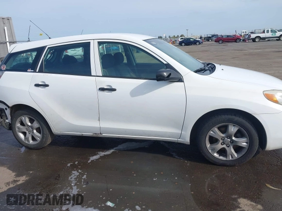 2007 Toyota Matrix STD z VIN 2T1KR32E07C647717, wystawiony jako IAAI lot #42054844 z przebiegiem 231 281 mil mil oraz . Historia ofert i sprzedaży dostępna na DreamBid. Obrazek 14.